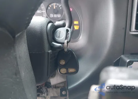 2002 GMC Savana Standard from USA, damaged, VIN 1GKFG15R621202815